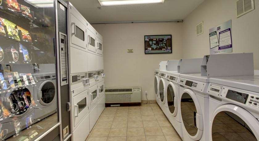 Intown Suites Extended Stay Greensboro Nc - Lanada Facilidades foto