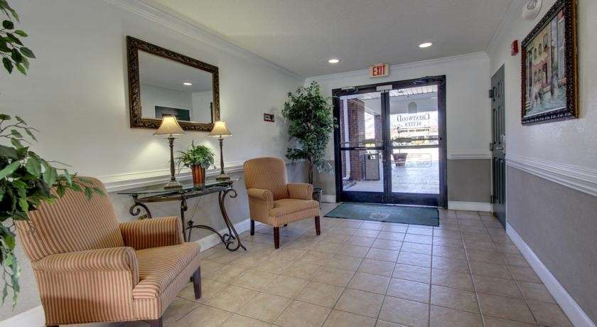 Intown Suites Extended Stay Greensboro Nc - Lanada Interior foto